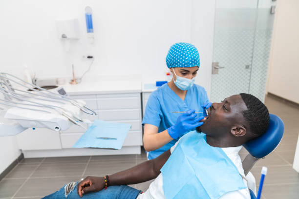 Best Emergency Tooth Extraction  in Ricardo, TX